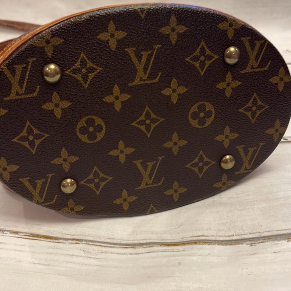 Authentic Louis Vuitton Petit Bucket Bag - Picture 5 of 13